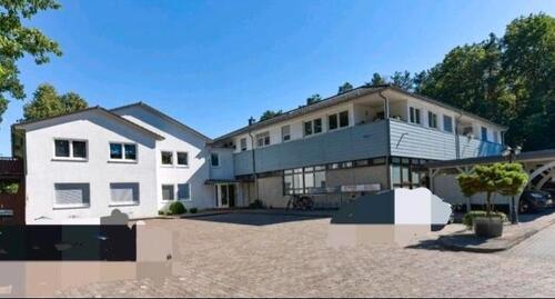 Foto - Parkplätze zu vermieten - 20,00 EUR Miete,