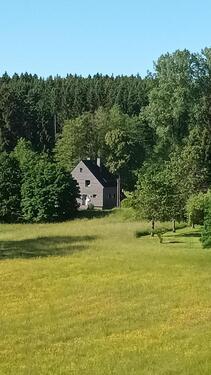 Foto - Freistehendes Einfamilienhaus mit großem Garten