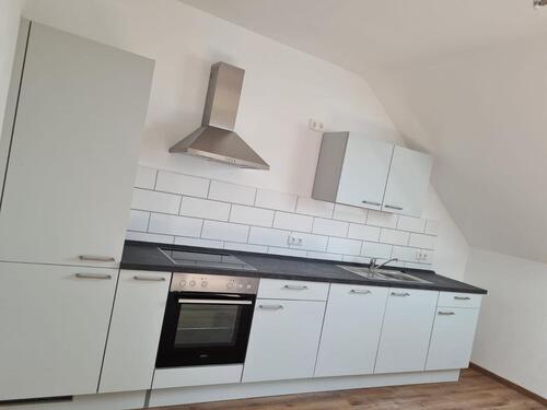 Foto - Neuwertige helle 3 Zimmer Dachgeschosswohnung mit großem Balkon