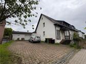 Foto - DHH auf großem Eigentumsgrundstück in Dormagen-Rheinfeld