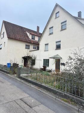 Foto - Helle 5-Zimmer-DG Wohnung in Heubach – ab sofort zu vermieten