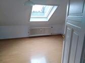 Foto - 2 Zimmer Dachgeschoßwohnung zur Miete in Langenfeld (Rheinland)