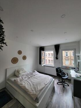 Foto - möbliertes Zimmer in einer 3er-WG