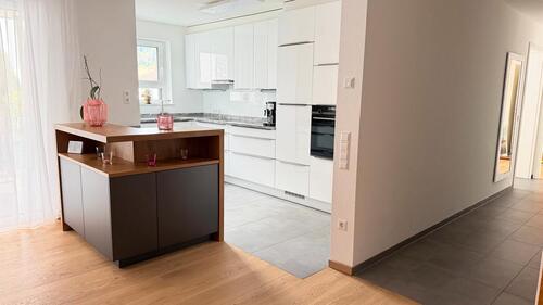 Foto - Exklusive 3,5 Zi. Whg.mit Balkon, Luxus-EBK & Wärmepumpe, Neubau