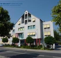 Attraktive 3 Zimmerwohnung mit Einbauküche und Balkon in zentraler Lage von IDSTEIN