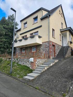 Foto - Einfamilienhaus komplett möbliert mit herrlichem Garten