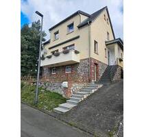 Einfamilienhaus komplett möbliert mit herrlichem Garten - Brechen