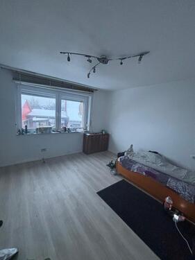 Foto - 1 Zimmer wohung wg - 550,00&nbsp;EUR Kaltmiete, ca.&nbsp; 35,00&nbsp;m&sup2;