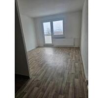 Klein, fein, familienfreundlich – 3 Räume mit Balkon & Aufzug, Sp - Zschopau