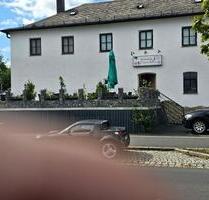 Geschäftshaus mit 2 Wohnungen - 650.000,00&nbsp;EUR Kaufpreis, ca.&nbsp; 180,00&nbsp;m&sup2; in Wiesau (PLZ: 95676) Kornthan