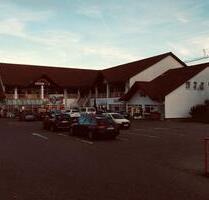 bestehendes Sonnenstudio - 10,00&nbsp;EUR Kaltmiete, ca.&nbsp; 127,00&nbsp;m&sup2; in Stockach (PLZ: 78333)