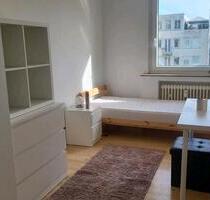 Top Lage: Frauen in Essen Innenstadt, direkt bei der Uni