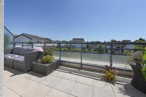 Foto - Penthouse mit 4m Pultdach und Weitblick über Wittlaer