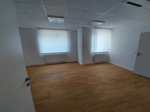 Foto - Geräumige Wohnung - nach Rücksprache auch Teilbar