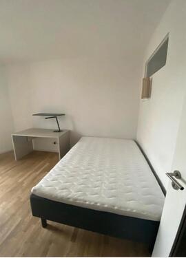 Foto - Möbliertes 1-Zimmer-Apartment im Studentenwohnheim