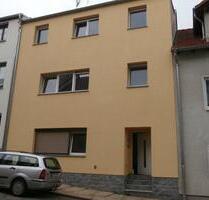 Haus in Crimmitschau zentrale gute Lage 2 Wohnungen ca.100 + 40QM - Zwickau Zwickau-West