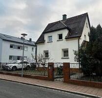 Freistehendes Zweifamilienhaus mit Garage und Nebengebäude - Röthenbach an der Pegnitz