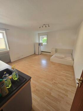 Foto - Schönes Zimmer inkl. Küchenzeile und Badezimmer