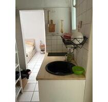 Schöne möblierte Innenstadt-Wohnung mit sonniger Terrasse - Köln