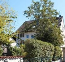 Charmante und helle 3,5 Zimmer DG Wohnung in Maintal