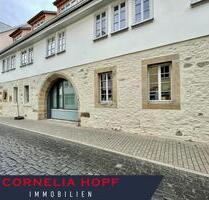 #Stilvolle Dachgeschosswohnung#modern#exklusiv#lichtdurchflutet#Altbau#Einbauküche#Stellplatz#Altstadt - Erfurt