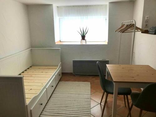 Foto - Kleine 1-Zi. Wohnung, ideal für Pendler und Studenten
