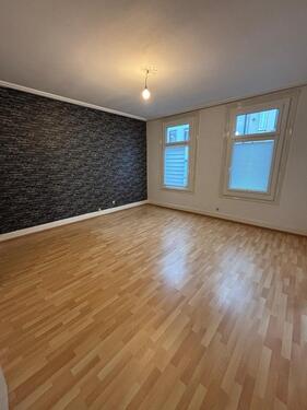 Foto - Unrenovierte 3 ZKB ohne EBK im Stadtteil Idar