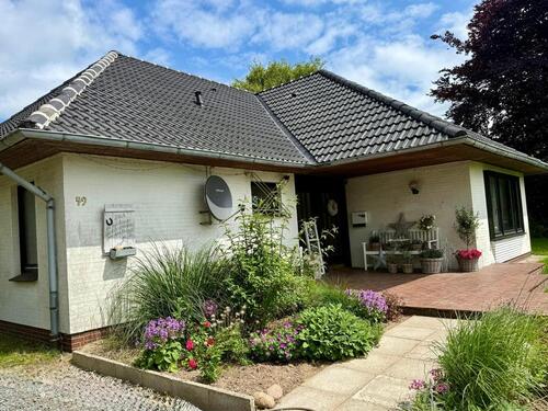 Foto - Bungalow mit großem Grundstück zwischen Schwabstedt und Ostenfeld
