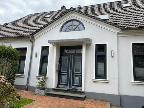 Foto - Großzügiges Einfamilienhaus im Zentrum von Wilster