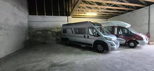 Foto - Stellplatz für WohnmobilWohnwagenAutoHänger