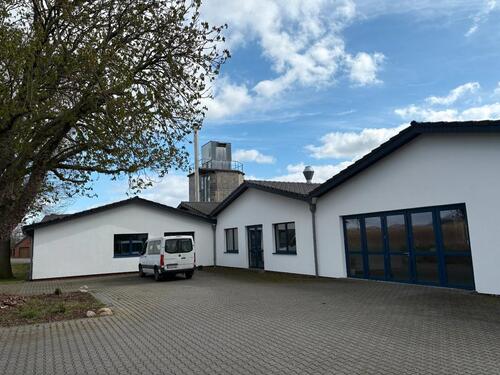 Foto - Miete Top Gepflegte Produktions-&Lagerhalle - 2,50€ je m² 1300 m²