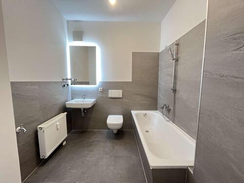 Foto - Lichtdurchflutete Wohnung mit grünem Innenhoft – wird für Sie neu saniert