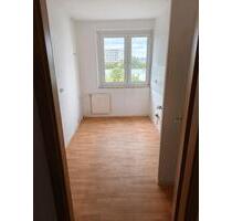 Wohnung 2 Zimmer - 450,00 EUR Kaltmiete, in Halle (Saale) (PLZ: 06124) Halle-Neustadt