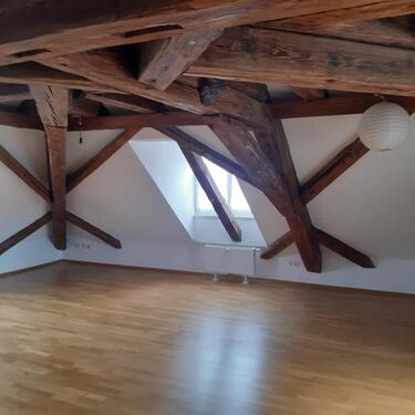 Foto - Charmante Dachgeschosswohnung mit Loggia und Altbauflair