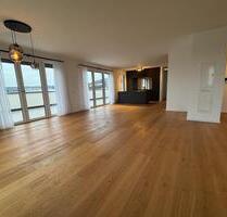 Hofheim City NB Luxus 4-5 ZM Penthouse EBK , Stellpl. - Hofheim am Taunus