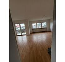 Renovierte 4 Zimmer Wohnung mit Ballkon zu vermieten - Eckental