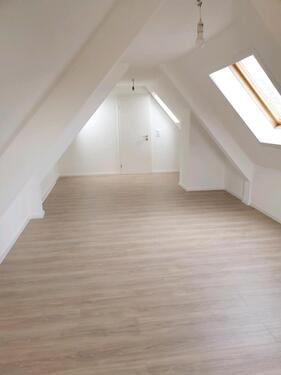 Foto - Etagenwohnung zur Miete in Eschbronn