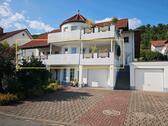 Foto - Provisionsfrei: 140 m² Traumwohnung mit Balkon, 4 ZKB + Garage