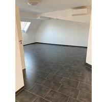3 Zimmer Dachgeschosswohnung mit Klima & Dachterrasse - Bad Breisig