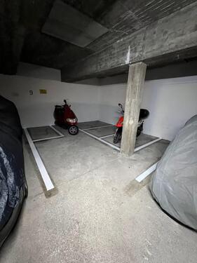 Foto - Tiefgarage mit Stellplatz für Deinen RollerMotorradE-Roller