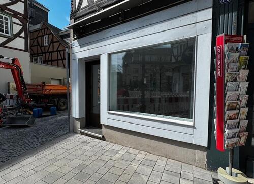 Foto - Repräsentative Gewerbefläche am Schillerplatz Einzelhandel, Büro