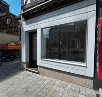 Repräsentative Gewerbefläche am Schillerplatz Einzelhandel, Büro - Wetzlar