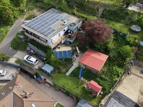 Foto - Freistehendes Einfamilienhaus mit großem Garten in 65388