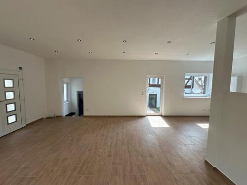 Foto - 14 Zimmer Mehrfamilienhaus, Wohnhaus zum Kaufen in Kaufungen