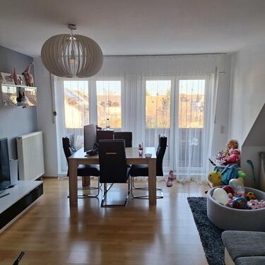Foto - Licht durchflutete, ruhige, 63 qm DG-Wohnung mit Balkon in Düren