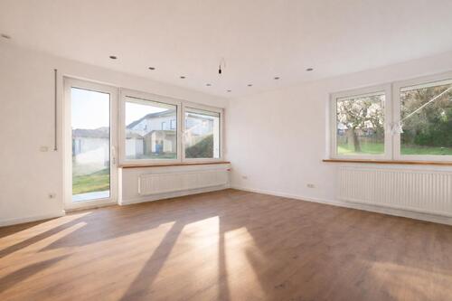 Foto - *Föhren* sanierte 3 ZKB Erdgeschosswohnung mit Terrasse und Garten in guter Lage!