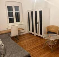 Ganze 2 Zimmer Wohnung in Lichtenberg - Berlin