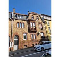 Erdgeschosswohnung mit Renovierung beim Einzug - Pirmasens