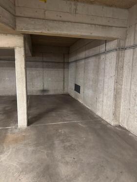 Foto - Tiefgaragenstellplatz Wörthstr. 80 zu vermieten