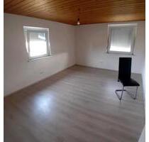 Schöne 3-Zimmer-Wohnung zu vermieten - Unterschneidheim